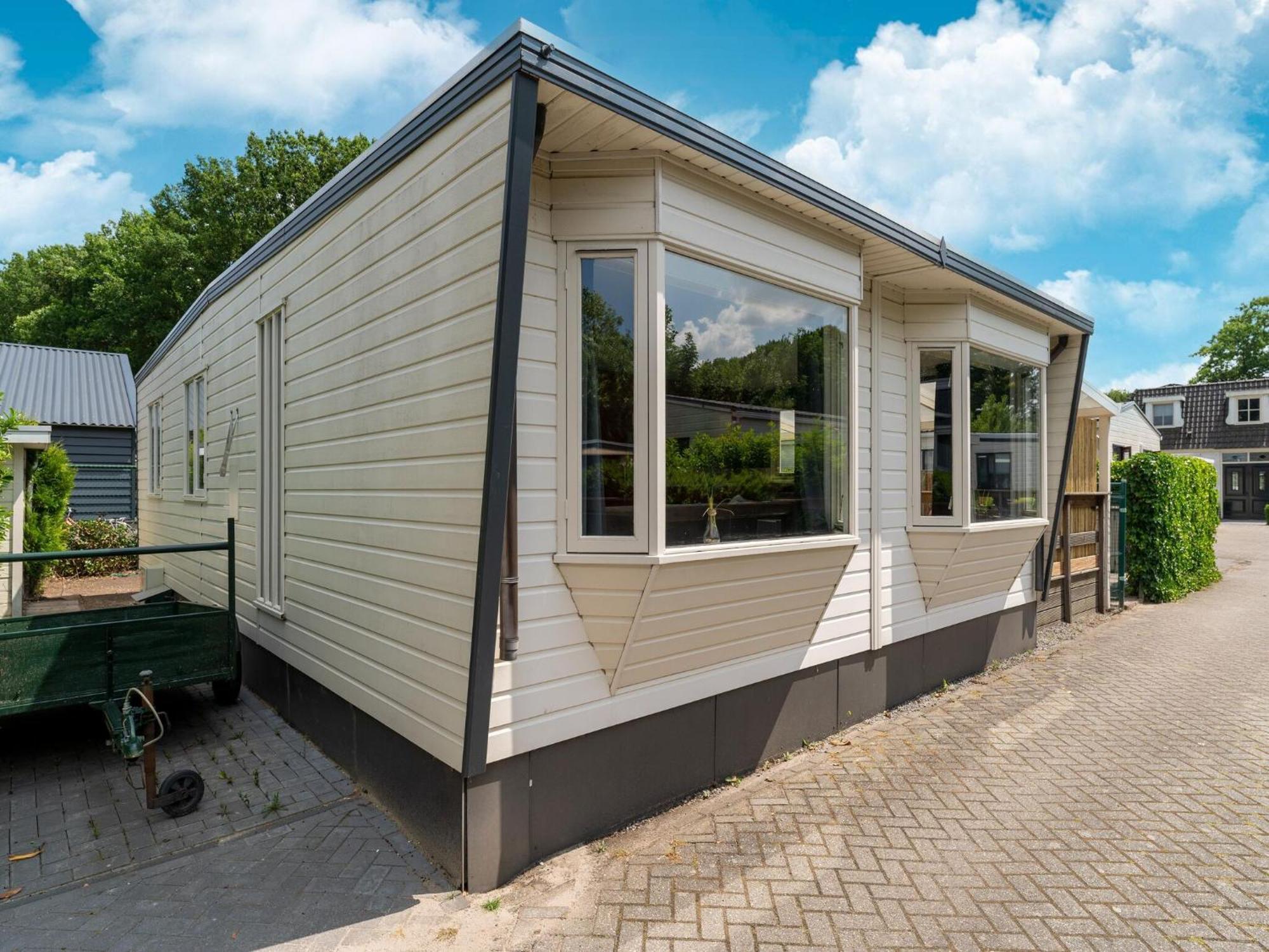 Charming Holiday Home In Kaatsheuvel Near Efteling Exterior photo